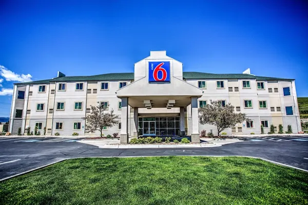 Photo 1 - Motel 6 Missoula, MT