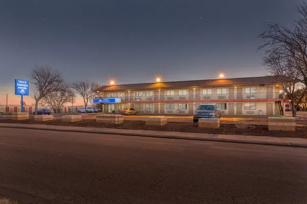 Photo 1 - Americas Best Value Inn Amarillo Airport