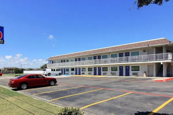 Photo 1 - Motel 6 Corpus Christi, TX - East - North Padre Island