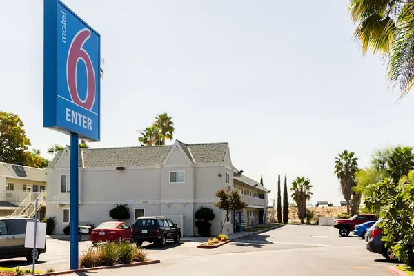 Photo 1 - Motel 6 Bakersfield, CA - East