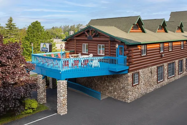Photo 1 - Days Inn by Wyndham Mackinaw City/Bridgeview Area