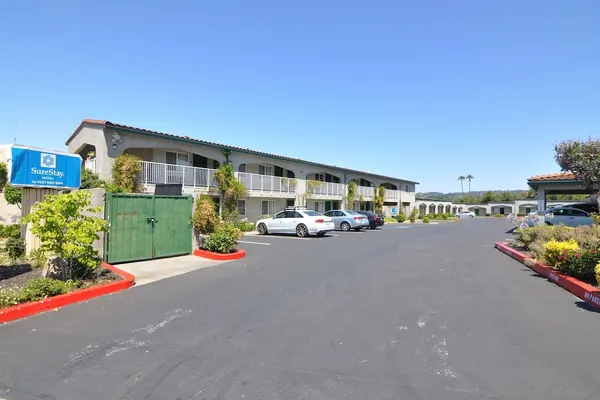 Photo 1 - SureStay Hotel by Best Western Castro Valley