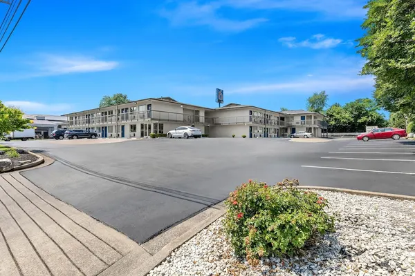 Photo 1 - Motel 6 Murfreesboro, TN