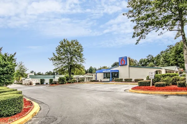 Photo 1 - Motel 6 Union City, GA - Atlanta Airport