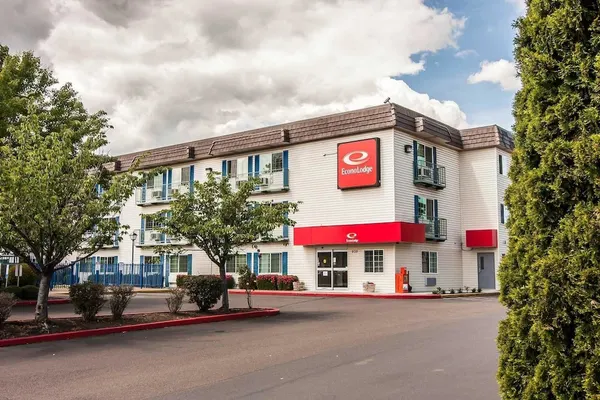 Photo 1 - Econo Lodge Corvallis Near University