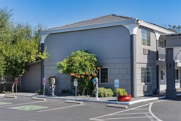 Photo 1 - The Orchard Hotel