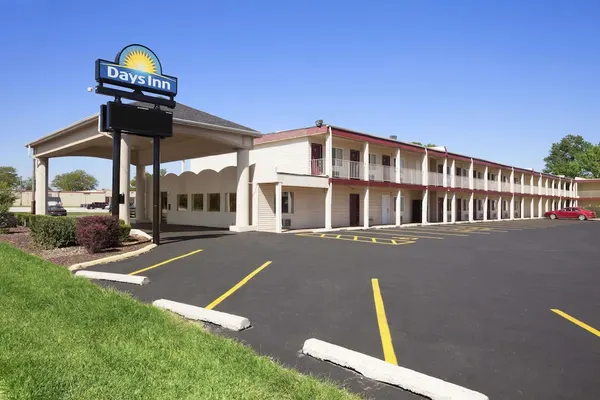 Photo 1 - Days Inn by Wyndham Champaign/Urbana