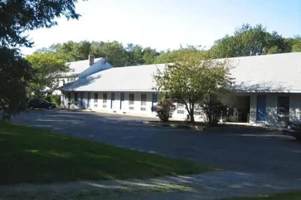Photo 1 - Captains Quarters Motel & Conference Center