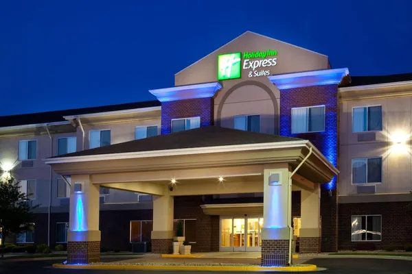 Photo 1 - Garner Hotel Brookings by IHG