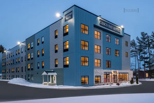 Photo 1 - Casco Bay Hotel Portland Airport - Maine Mall, Ascend Hotel Collection