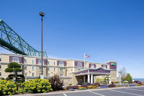 Photo 1 - Holiday Inn Express And Suites Astoria by IHG