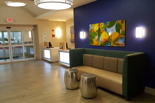 Photo 1 - Holiday Inn Express Hotel & Suites Pearland by IHG