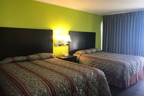 Photo 1 - Woodville Inn