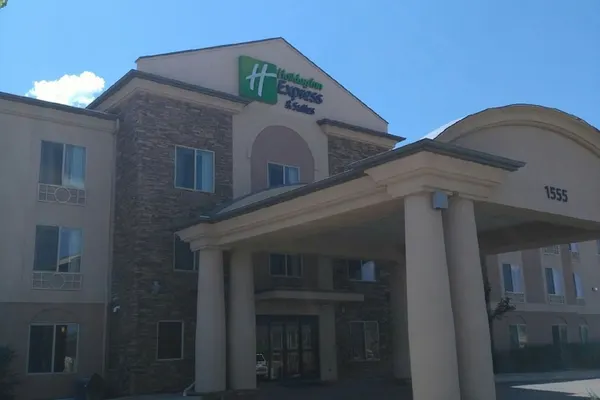 Photo 1 - Holiday Inn Express & Suites Cedar City, an IHG Hotel