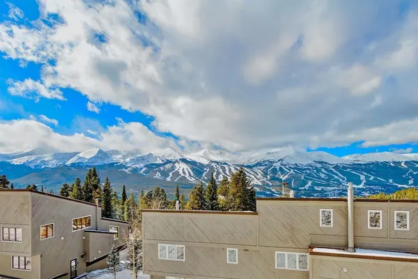 Photo 1 - Gold Point Resort Breckenridge by Vacatia