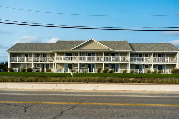 Photo 1 - InnSeason Resorts Surfside