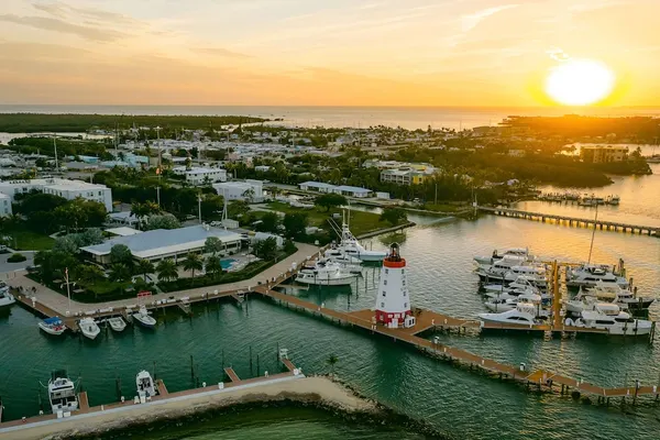 Photo 1 - Faro Blanco Resort & Yacht Club Marathon, Curio by Hilton