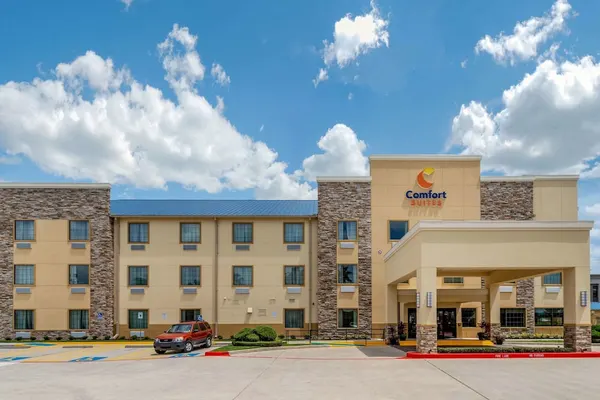 Photo 1 - Comfort Suites Baytown I - 10