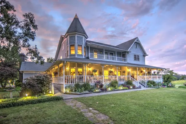 Photo 1 - Blue Mountain Mist Country Inn & Spa