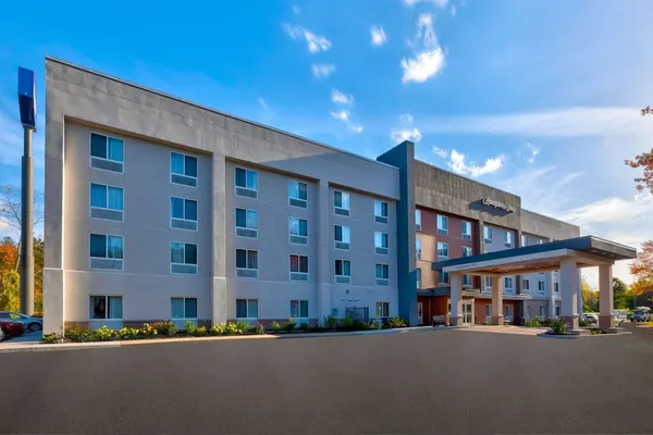 Photo 1 - Hampton Inn Waterbury
