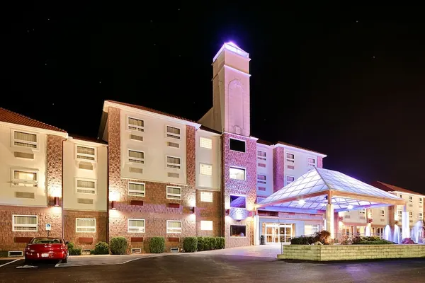 Photo 1 - Best Western Plus Sandusky Hotel & Suites