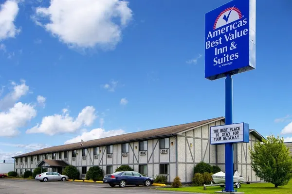 Photo 1 - Americas Best Value Inn & Suites International Falls