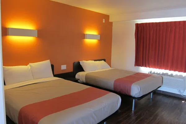 Photo 1 - Pacific Inn