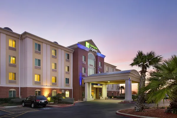 Photo 1 - Holiday Inn Express & Suites San Antonio-West-SeaWorld Area, an IHG Hotel