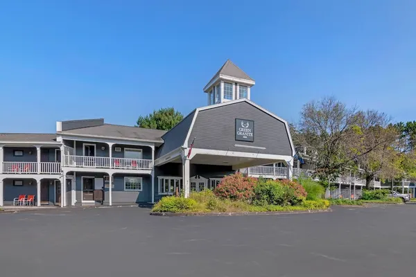 Photo 1 - Green Granite Inn, an Ascend Collection Hotel