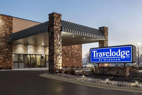 Photo 1 - Travelodge by Wyndham Coffeyville