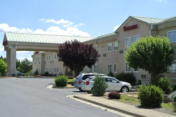 Photo 1 - Ramada by Wyndham Strasburg/Shenandoah Valley
