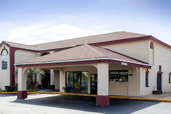 Photo 1 - Red Roof Inn Sumter
