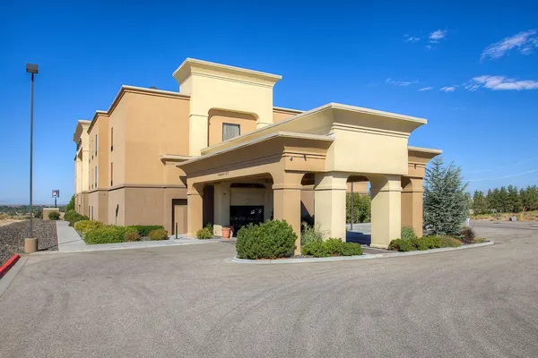 Photo 1 - Hampton Inn & Suites Mountain Home