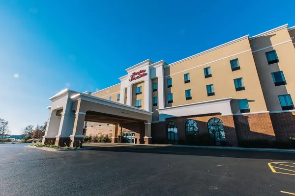 Photo 1 - Hampton Inn & Suites Effingham