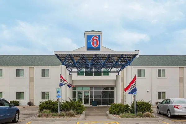 Photo 1 - Motel 6 Grand Island, NE