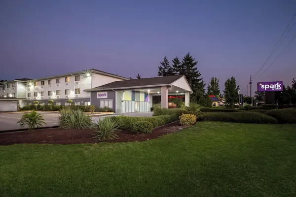 Photo 1 - Spark by Hilton - Kent, Seattle