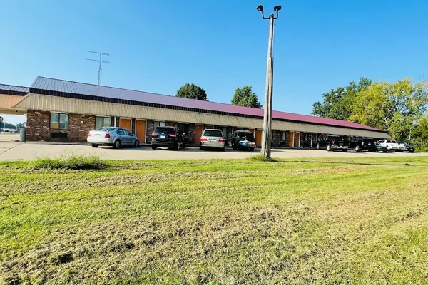 Photo 1 - Budget Host Inn Greenup