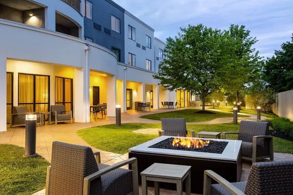 Photo 1 - Courtyard by Marriott Kingston