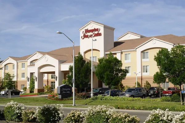 Photo 1 - Hampton Inn & Suites Redding