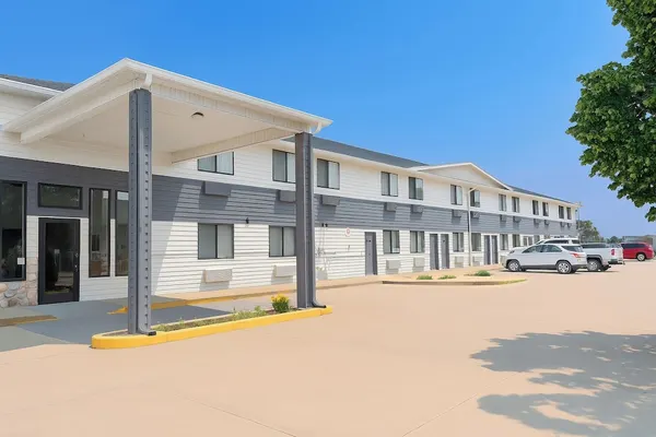 Photo 1 - Days Inn by Wyndham Morton