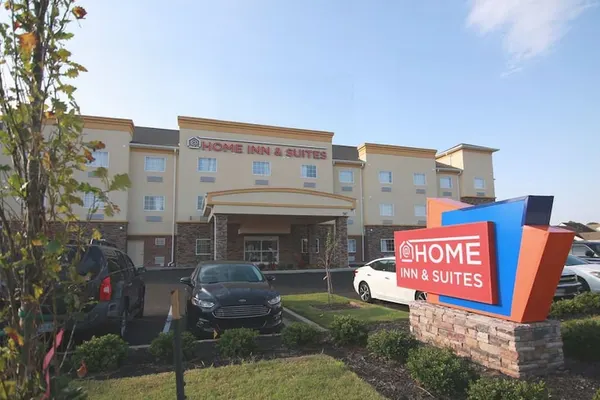 Photo 1 - Home Inn and Suites