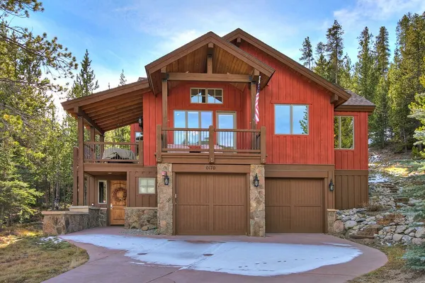 Photo 1 - 170 Elk Circle by RedAwning