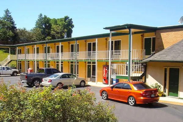 Photo 1 - Budget Inn Ellijay