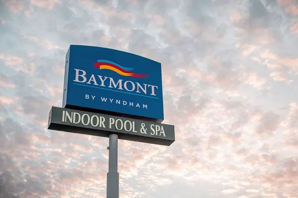 Photo 1 - Baymont by Wyndham Springfield I-44