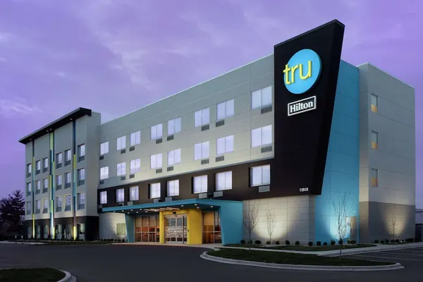 Photo 1 - Tru by Hilton Louisville East