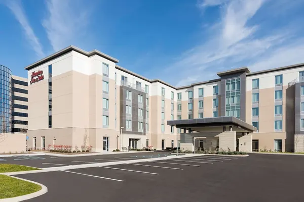 Photo 1 - Hampton  Inn & Suites Indianapolis-Keystone