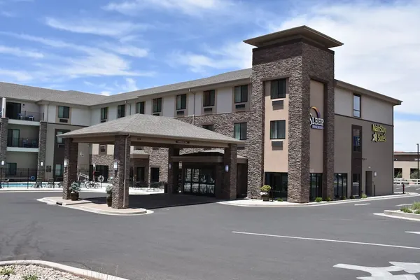 Photo 1 - MainStay Suites Moab near Arches National Park