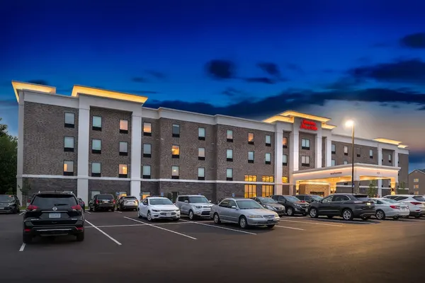 Photo 1 - Hampton Inn & Suites St. Paul Oakdale/Woodbury