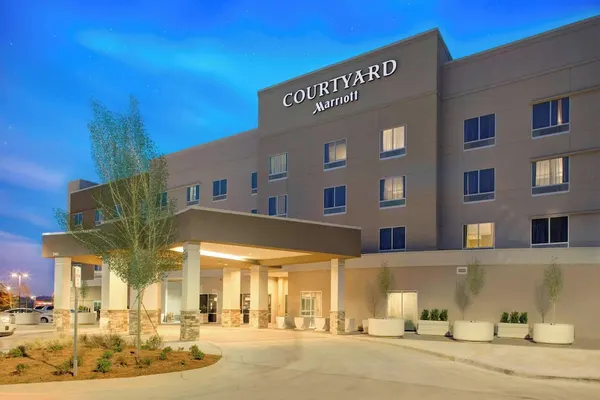 Photo 1 - Courtyard by Marriott Atlanta Kennesaw