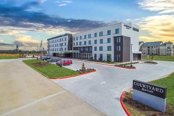 Photo 1 - Courtyard by Marriott Longview North